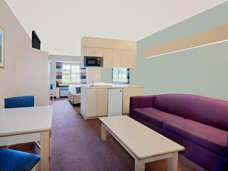 Microtel Inn & Suites By Wyndham Joplin Esterno foto
