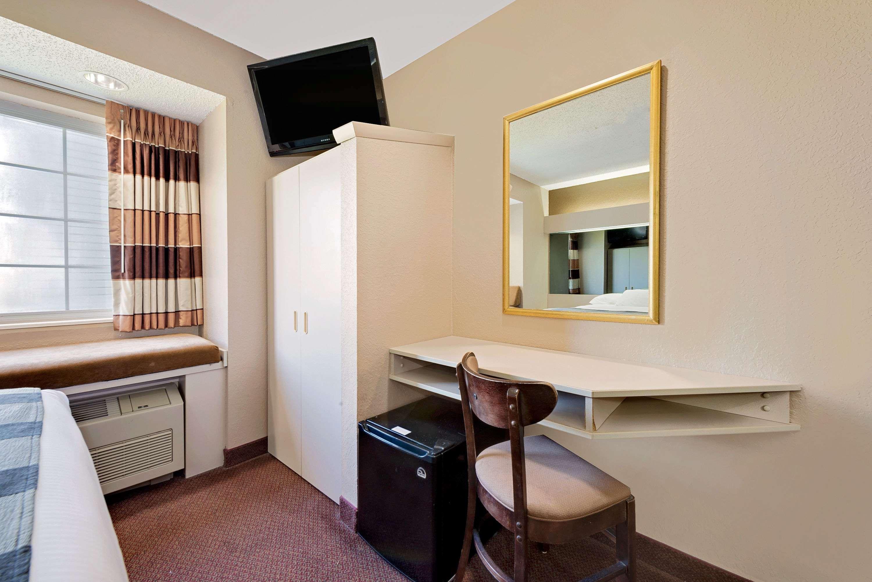 Microtel Inn & Suites By Wyndham Joplin Esterno foto