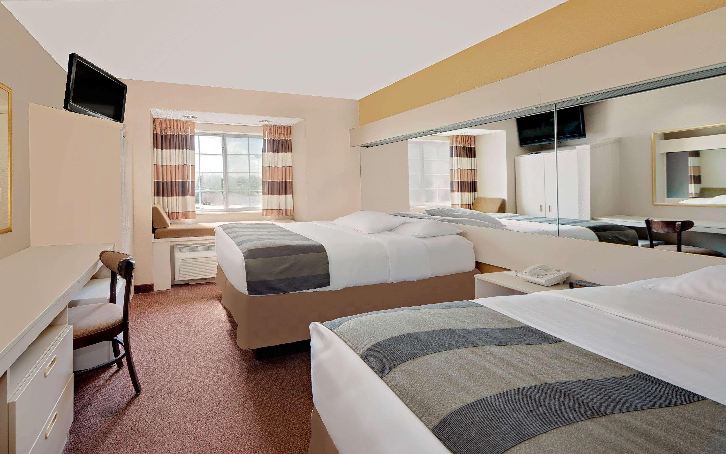 Microtel Inn & Suites By Wyndham Joplin Esterno foto