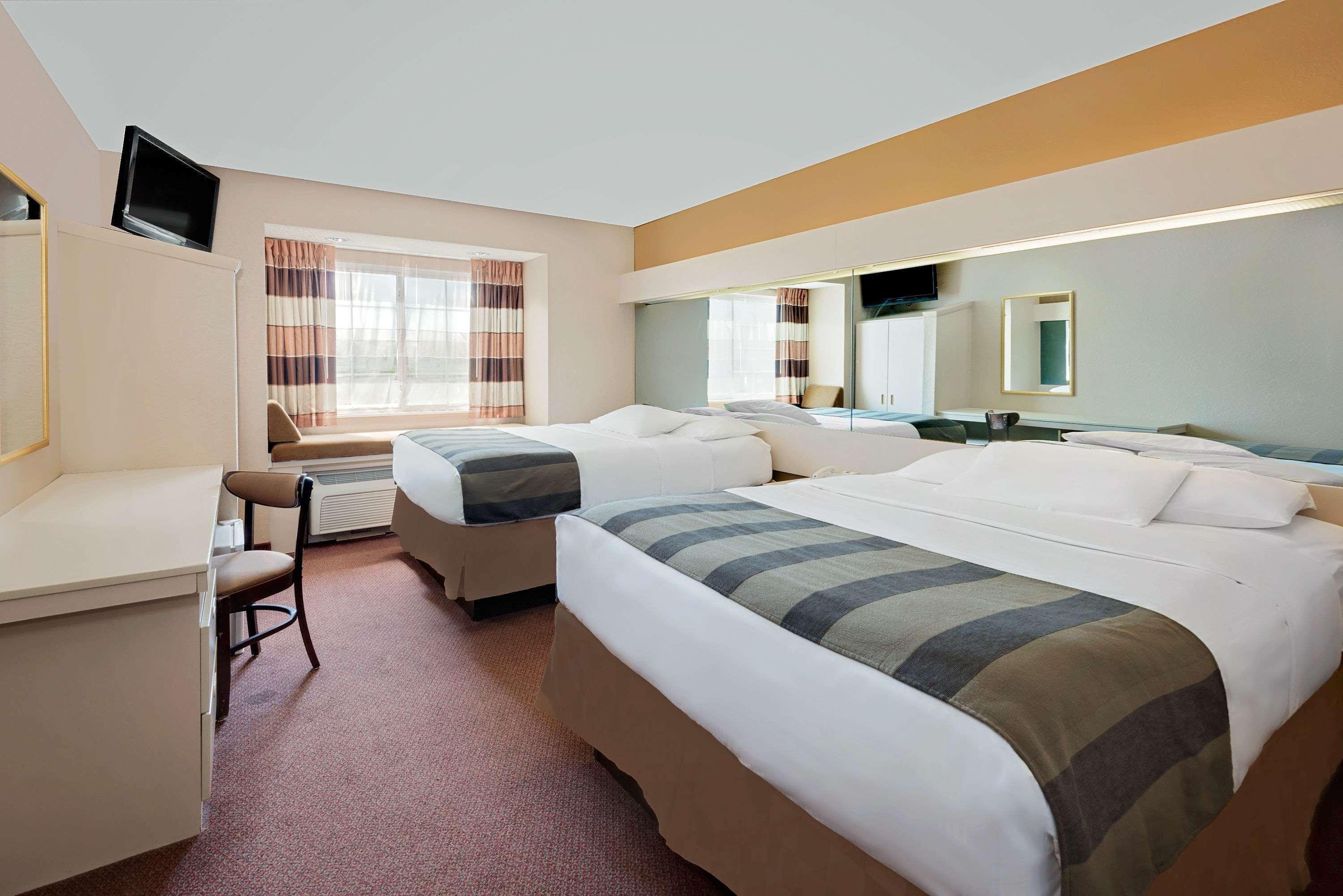 Microtel Inn & Suites By Wyndham Joplin Esterno foto